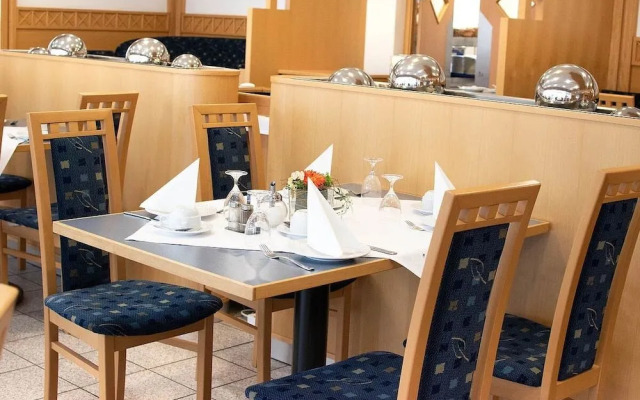 Miratel Hotel