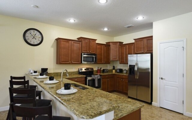 Champions Gate 1430ATRGIL - Eight Bedroom House