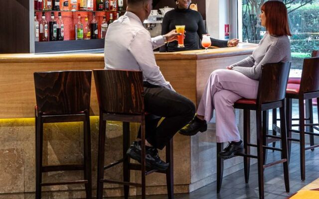 Отель Paris Boulogne