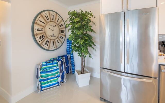 Pompano Suites by the Beach