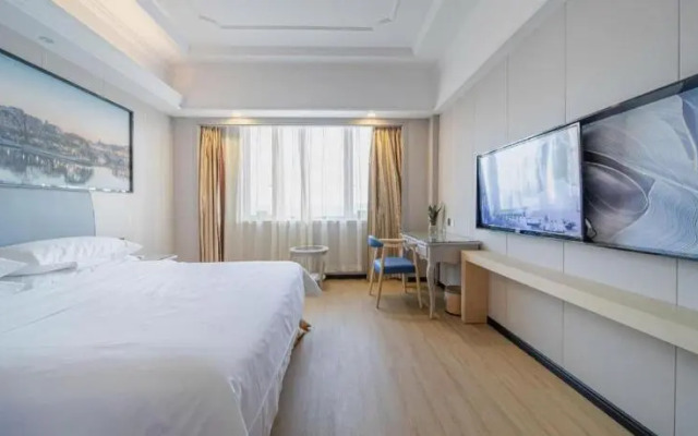 Vienna International Shanghai Pujiang Town