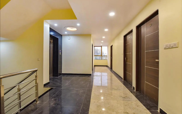 FabHotel Pink City