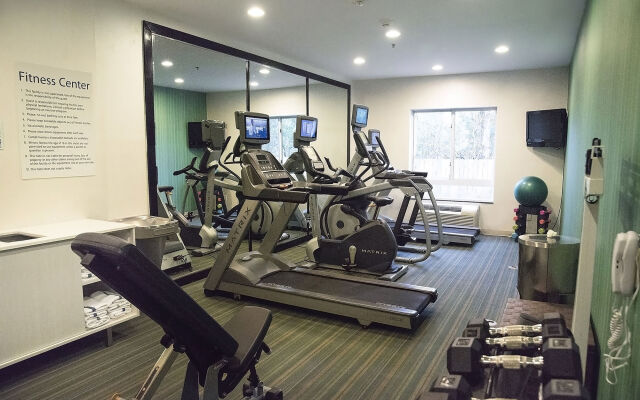 Holiday Inn Express & Suites Alexandria by IHG