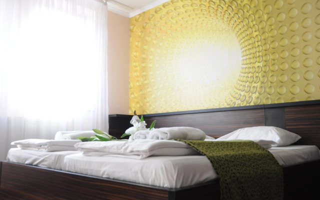 Green Hotel Budapest