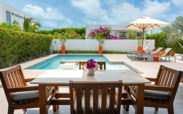 2bdr Oceanside Vacation Villa, Hotel Amenities v3