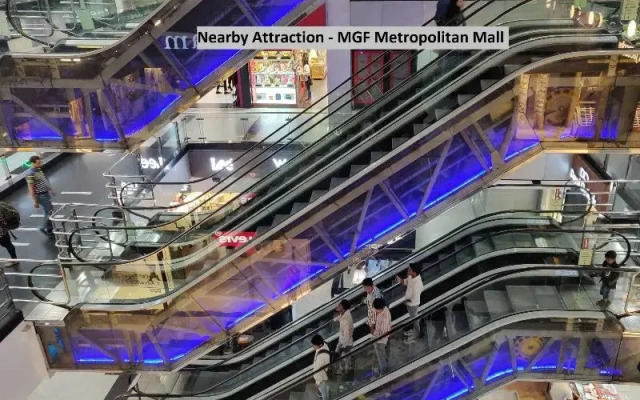 OYO Townhouse 101 Golf Course Road