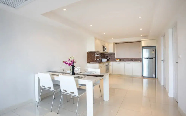 Kata Ocean View 2BR Apartment O910