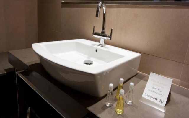 AZZ Asturias Langrehotel & Spa