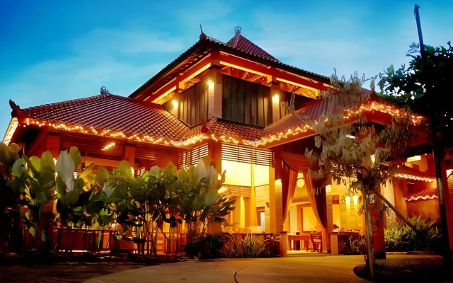Nyiur Indah Beach Hotel