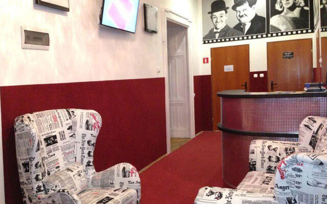 B Movie Hostel