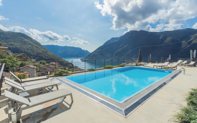 Residenza Maxim With Pool by Rent all Como