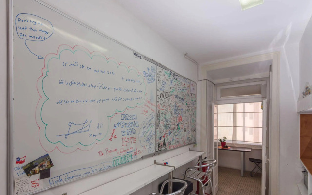 Hostel Seven Hills