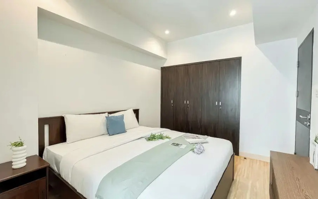 White Toned And Modern 1Br At Branz Bsd City Apartment