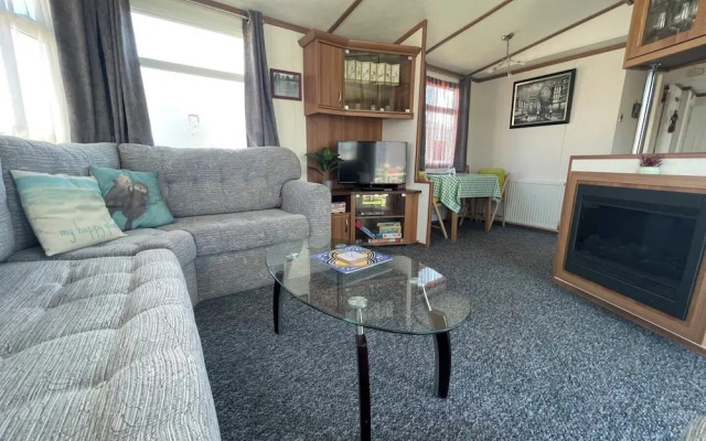 27 Tower View Pevensey Bay Holiday Park Beach