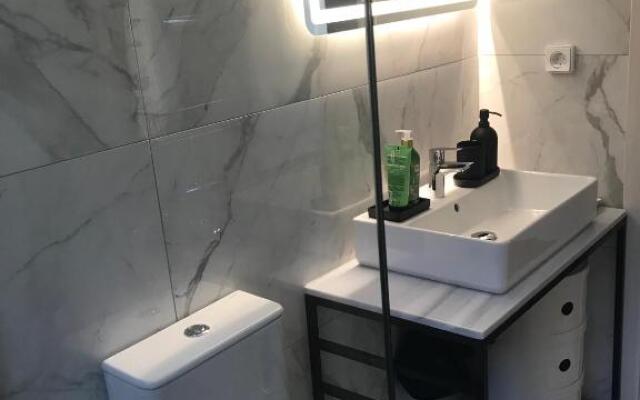 Patrikó-Bright 3-bedroom vacation home, 200m from the beach.