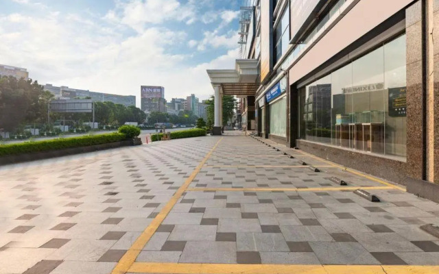 Venus International Hotel