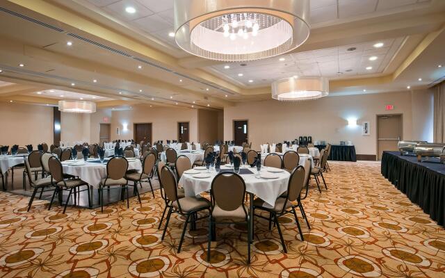 Best Western Sunrise Inn & Suites