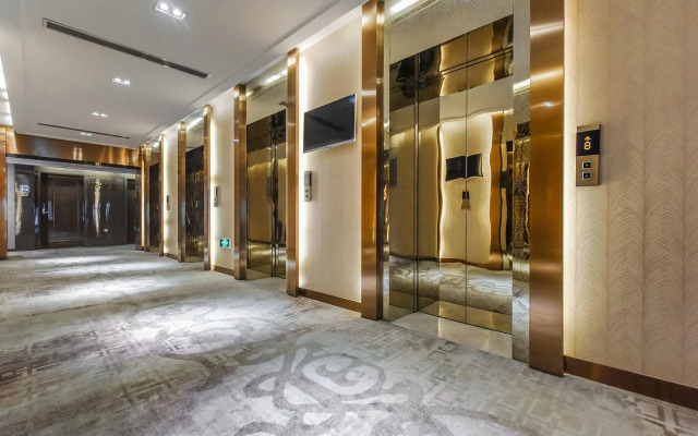 Rezen Select Hotel (Chongqing Jiefangbei)