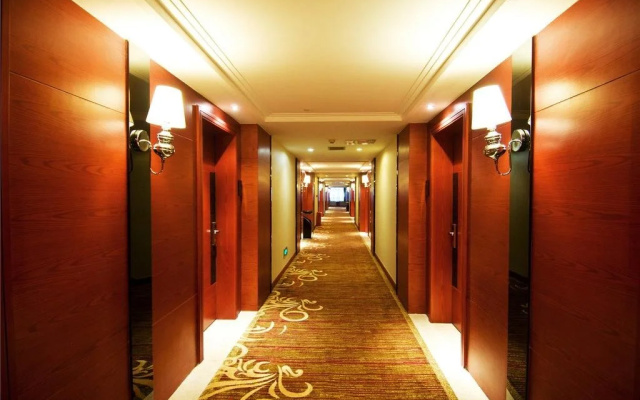 Manhattan City Hotel