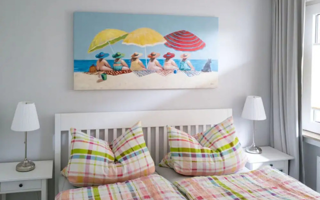 Moi"n Dag Modern Retreat