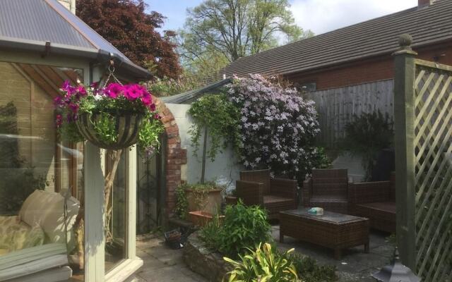 Henwick House Bed &Breakfast