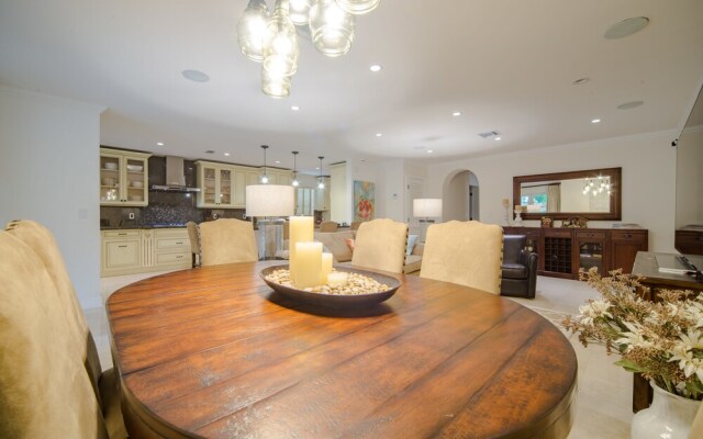 Crystal Court Estate - Four Bedroom Home