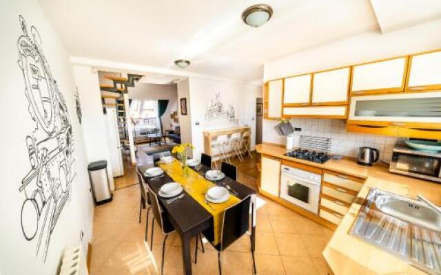 4BR 3BATH BALCONY central Harry Potter penthouse
