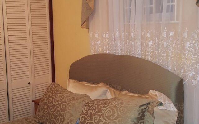 Dream Vacation ST Catherine Jamaica - Guest Suites for Rent in Spanish Town