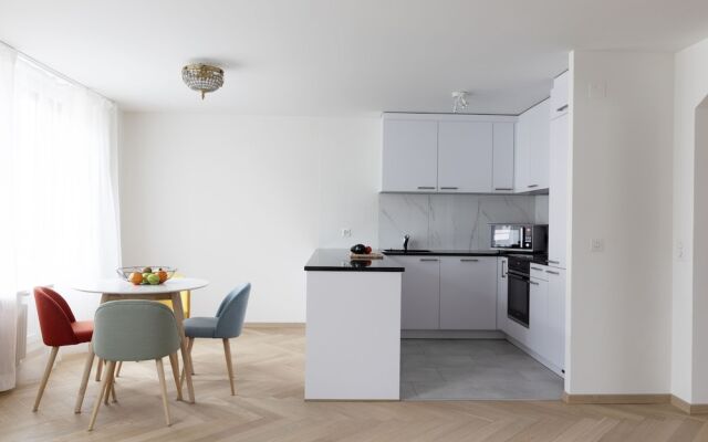 Nest- Badenerstrasse