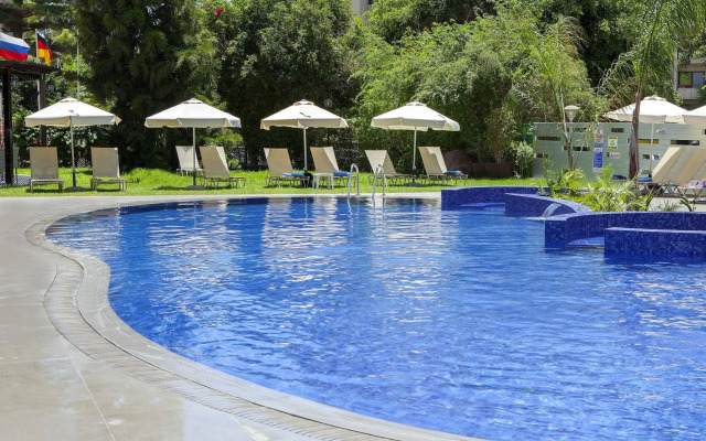 Kapetanios Odysseia Hotel