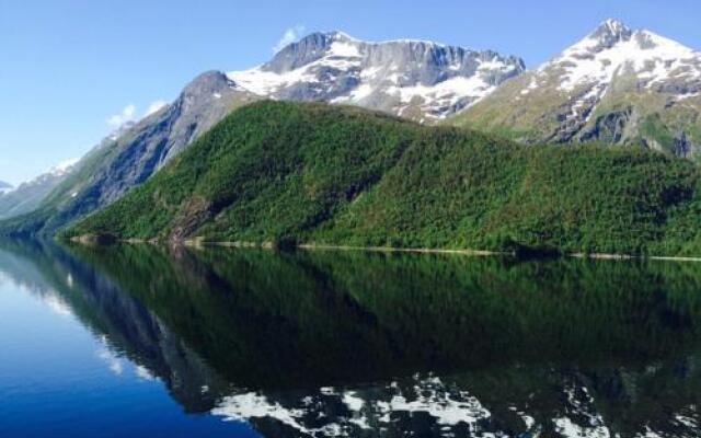 Eidsvåg Fjordhotell