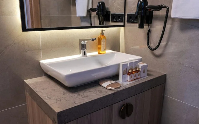 Kemer City Hotel istanbul Airport