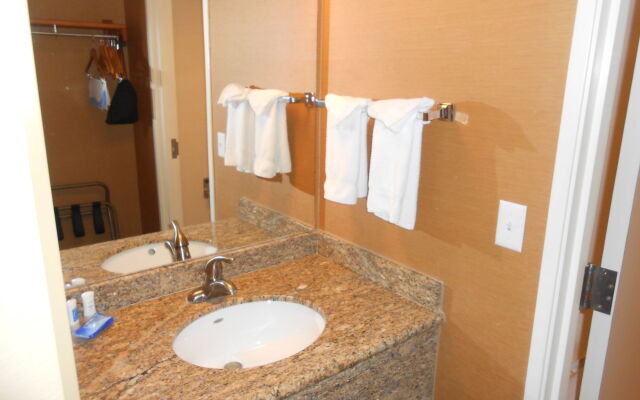 Holiday Inn Express & Suites Phoenix - Mesa West by IHG