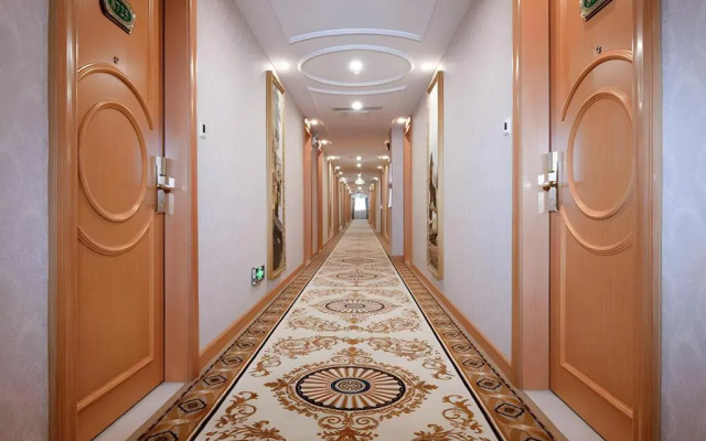 Vienna Hotel Shenzhen Bao'an Airport Taoyuanju