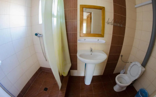 Guest House Primorskaya 25