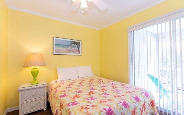 Driftwood #4 - Dog Friendly! Nightly Stays Allowed! 2 Bedroom Cottage