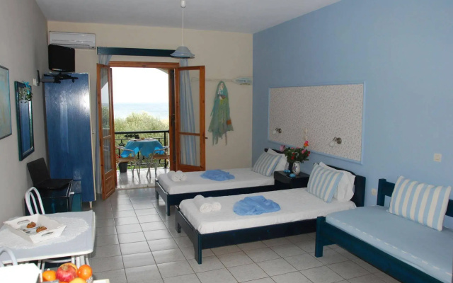 Kavos Psarou Studios and Apartments