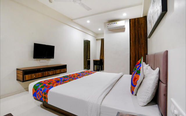 Fabhotel La Victoria