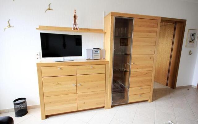 Ferienwohnung-10-mit-Balkon-Garten-Landhaus-Hubertus-Duhnen