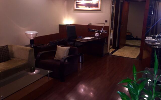Radisson Blu Plaza Delhi Airport