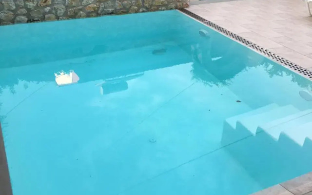 villalithos studio 2