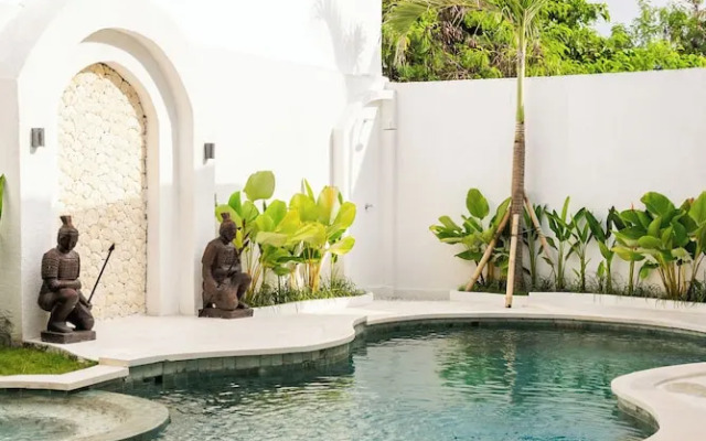 Tropical 2BR Private Villa, 6min Pererenan Beach