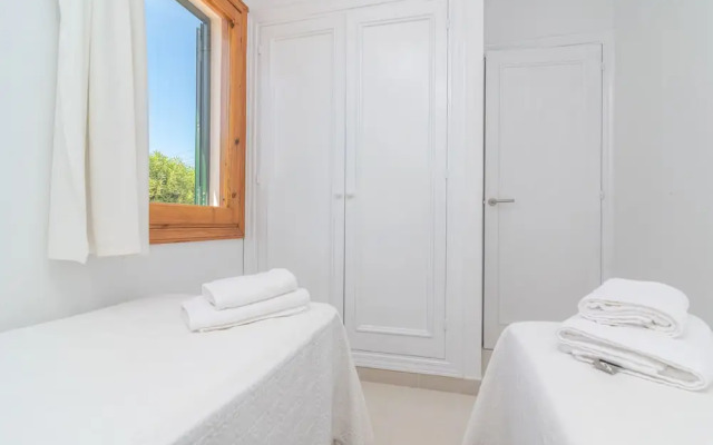 Villa Victoria in Cala en Porter