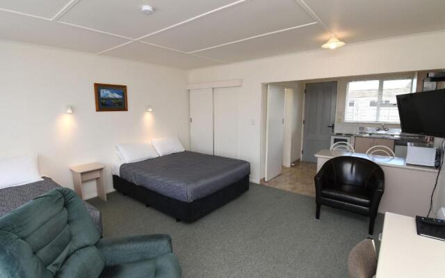 Avon Motel
