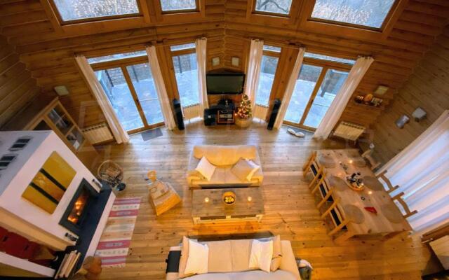 The Green Pine Chalet