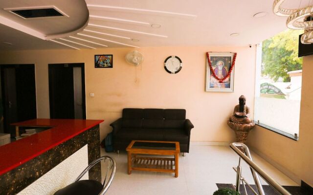 OYO 8883 Hotel Comfort Zone