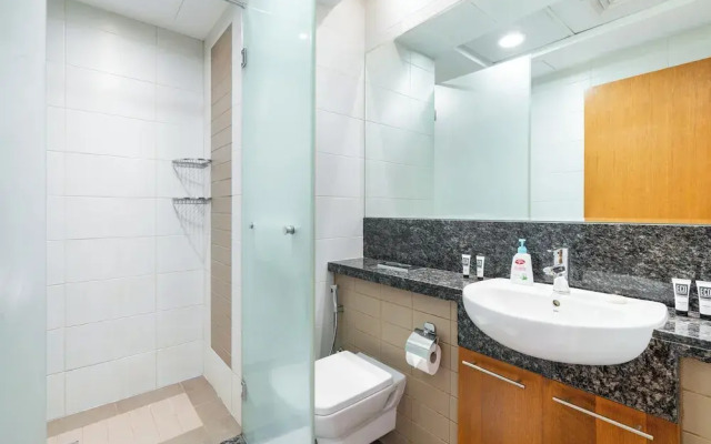 Spacious Studio in Bay Square by Bespoke