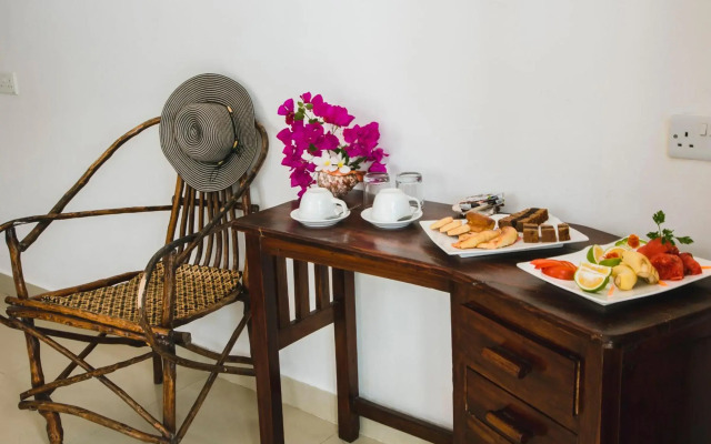 Moonshine Uroa Boutique Hotel