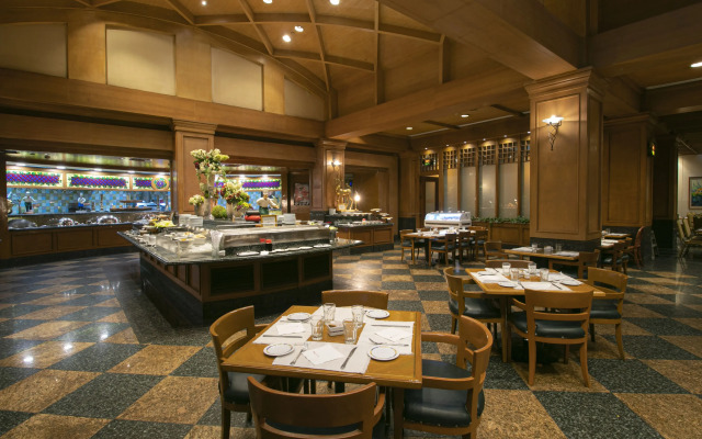 Century Park Hotel