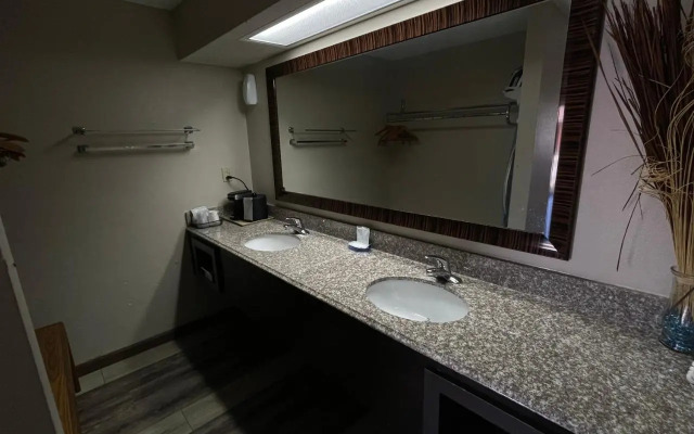 Mountain Grove Travelodge